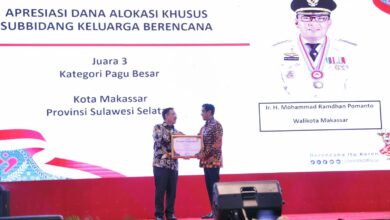Makassar Diganjar Penghargaan