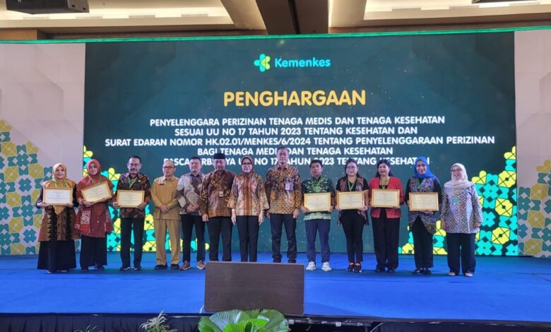 Dpmptsp Makassar Raih Penghargaan Dari Kemenkes