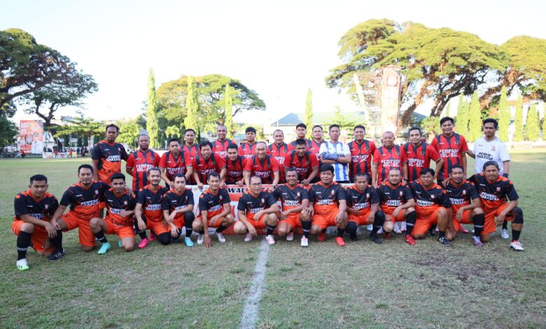 Duel 'danny Pomanto Vs Prof Zudan'