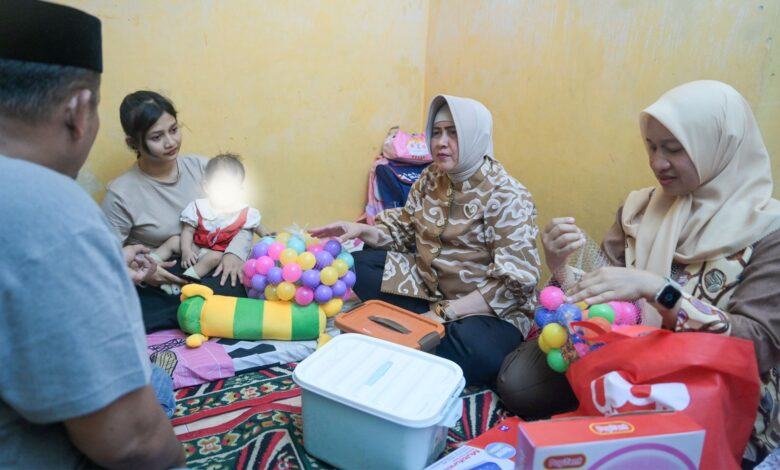Ketua TP PKK Makassar Kunjungi Bayi Korban Kekerasan di Tamalate, Serukan Pentingnya Jagai Anakta