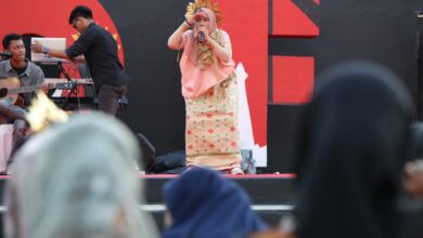 Dinas Perpustakaan Kota Makassar Persembahkan Dongeng Keliling di KIM Fest 2024