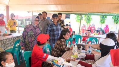 Indira Yusuf Ismail Tinjau Pelayanan Posyandu Lansia di Gereja Bukit Tamalanrea