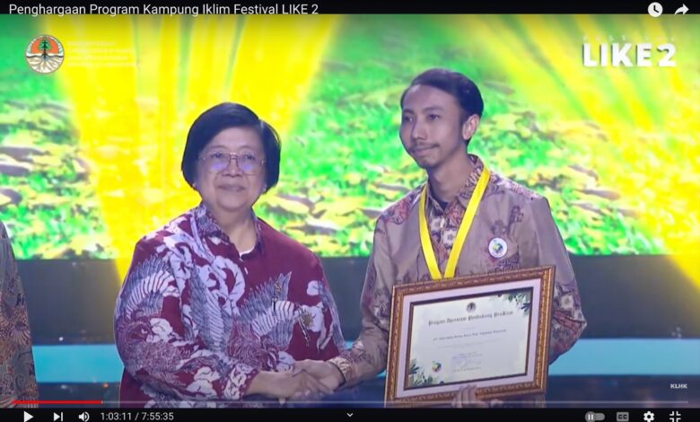 Pertamina Patra Niaga Fuel Terminal Parepare Raih Penghargaan Program Kampung Iklim 2024 dari KLHK