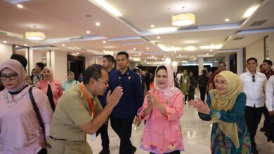 Danny Pomanto Sambut dan Dampingi Kedatangan Iriana Jokowi Dalam Kunjungan Kerja di Makassar