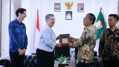 Danny Pomanto dan Dubes Australia Penny Williams Bahas Kerja Sama Pendidikan dan Lingkungan