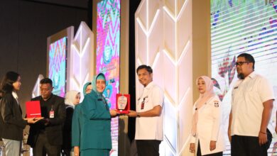Peringatan HKG ke 52, Pj Sekda Terima Apresiasi Langsung dari Ketua TP PKK Kota Makassar