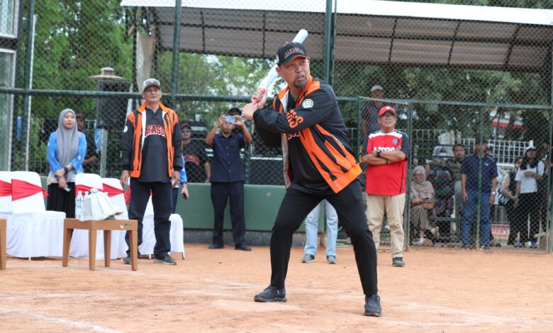 Pjs Wali Kota Makassar Resmi Buka Kejuaraan Softball Cup Tingkat Pelajar SMP