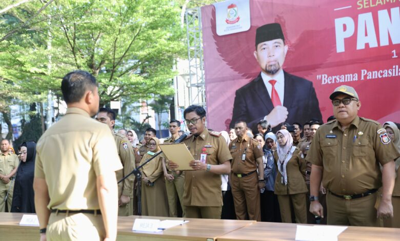Pj Sekda Makassr Deklarasi dan Tandatangani Pakta Netralitas ASN Pemkot Makassar