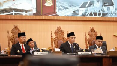 Hadir di Rapat Paripurna Pertama, Pjs Wali Kota Makassar Arwin Azis Serukan Sosialisasikan Pilkada Bijak dan Damai