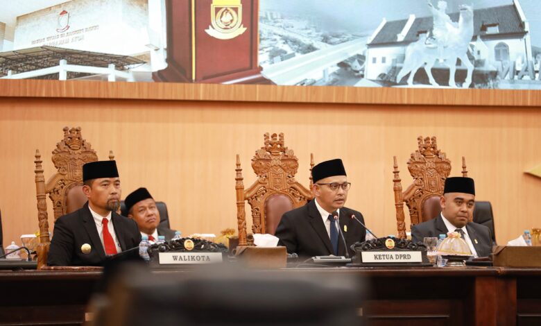 Hadir di Rapat Paripurna Pertama, Pjs Wali Kota Makassar Arwin Azis Serukan Sosialisasikan Pilkada Bijak dan Damai