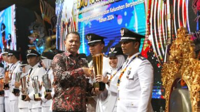 Lurah Manggala Terima Langsung Penghargaan Juara 1 Lomba Kelurahan Nasional 2024