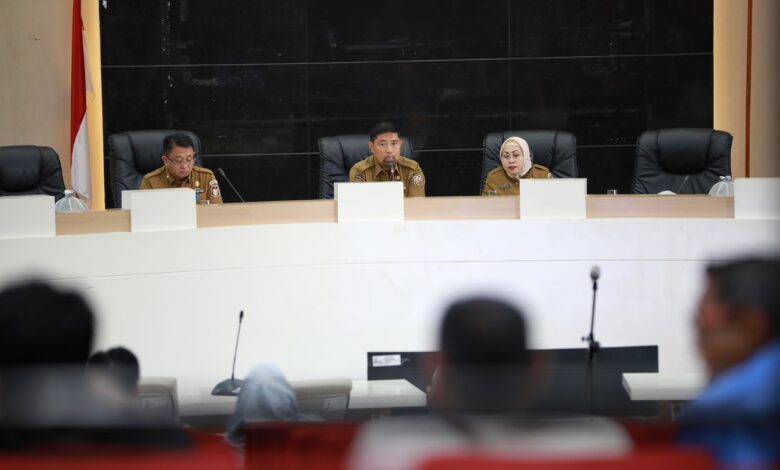 Pjs Wali Kota Makassar Andi Arwin Azis Pimpin Rapat Persiapan HUT ke-417 Kota Makassar