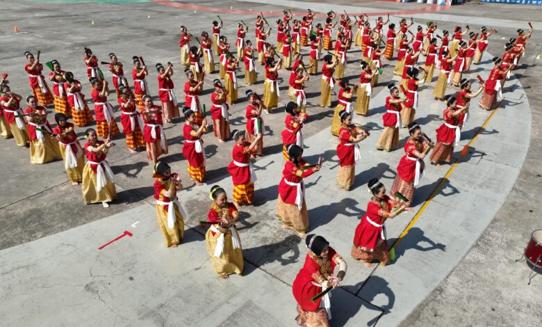 Drum Corps Makassar dan Tari Butta Kalabbirangku Tampil Memukau di HUT Kota Makassar ke-417
