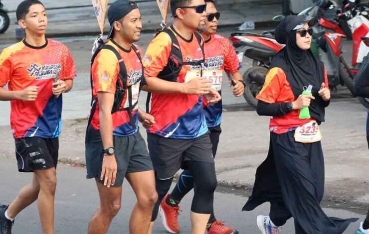 Pjs Wali Kota dan Kapolrestabes Lepas Peserta Kareba 10K Makassar Berlari Menuju Pilkada Damai