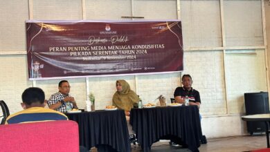 Media Sebagai Penjaga Kedamaian Pilkada: KPU Sulsel Gelar Diskusi Publik Hadapi Tantangan 2024