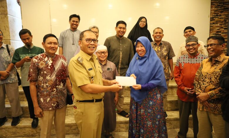 Perkuatan Keimanan Ummat, Danny Pomanto Lepas 20 Jemaah Umroh Utusan Terbaik Masjid