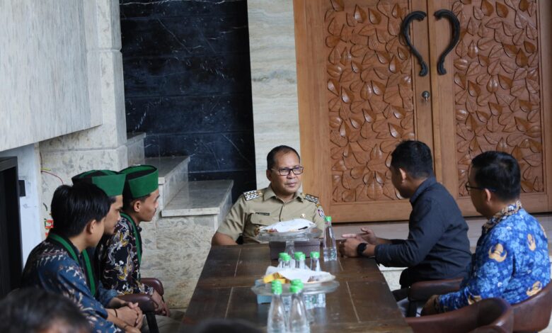 Wali Kota Danny Pomanto Tekankan Pentingnya Adaptif Leadership pada Pengurus Baru HMI Cabang Makassar