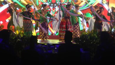 Tari Makkareso Filosofi Semangat Kerja Awali Refleksi Akhir Tahun 2024 Pemkot Makassar