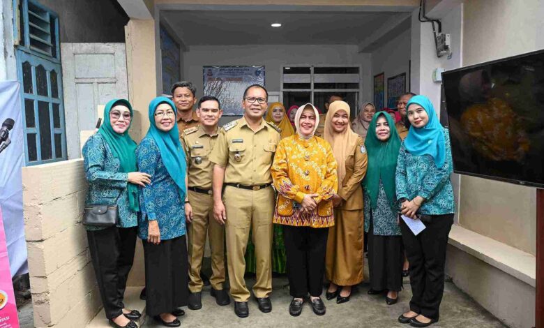 Indira Yusuf Ismail Dampingi Danny Pomanto Resmikan Posyandu Era Baru di Kelurahan Paropo