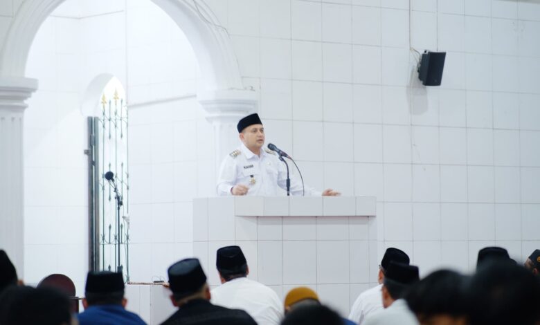 Wali Kota Makassar Munafri Arifuddin Buka Puasa Bersama Ratusan Jamaah Masjid Agung 45