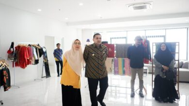 Melinda Aksa Tinjau Gedung TP PKK Makassar Perdana Pasca Dilantik Sebagai Ketua