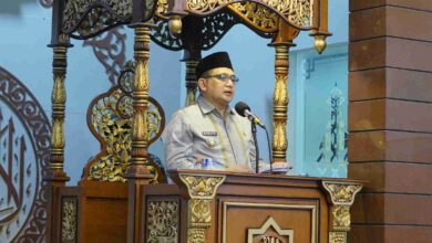 Wali Kota Munafri Tarawih Bersama Warga, Ingatkan Keutamaan 10 Malam Terakhir Ramadan