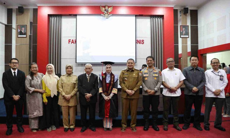 Ketua TP PKK Makassar Apresiasi Capaian Doktor Kepala Inspektorat Makassar