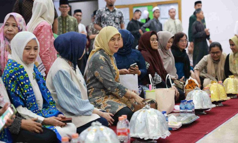 Wali Kota Makassar Pererat Hubungan dengan Warga Melalui Buka Puasa Bersama di Masjid Taqwa