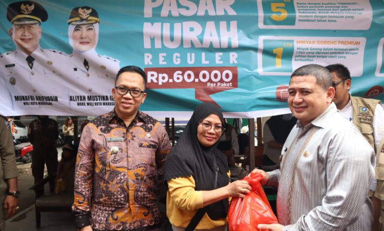 Pemkot Makassar Gelar Pasar Murah, Warga : Sangat Murah dan Membantu
