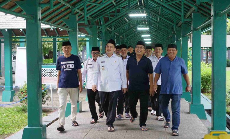Wali Kota Munafri Buka Puasa Bersama Jemaah Masjid Al-Markaz