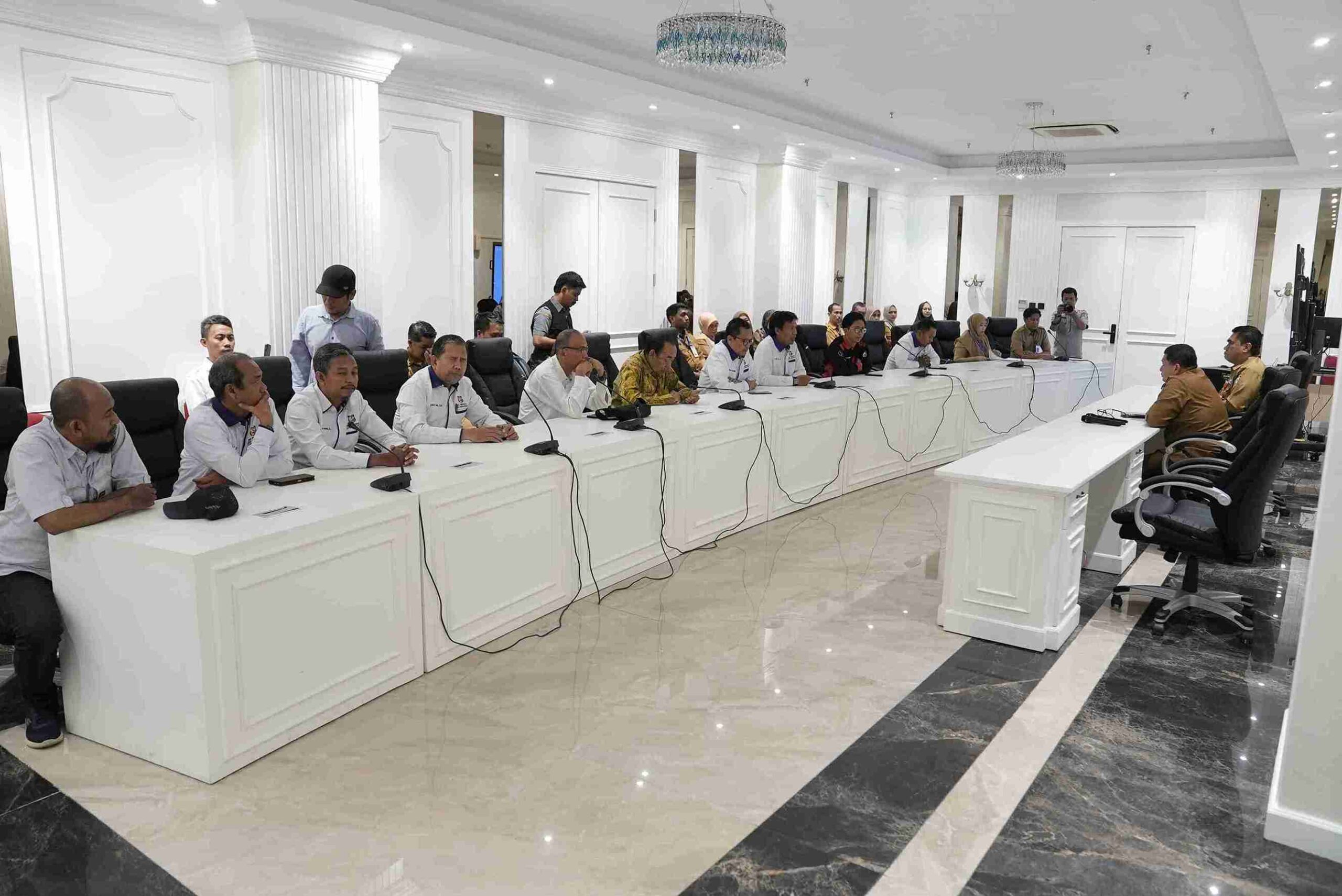 Pemkot Makassar Siap Tampung Aspirasi Buruh