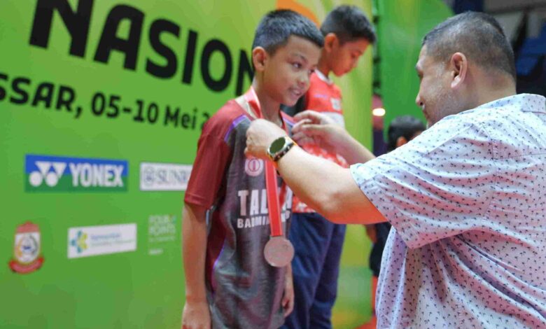 Wali Kota Munafri Dorong Pembinaan Atlet Bulu Tangkis Menuju PON