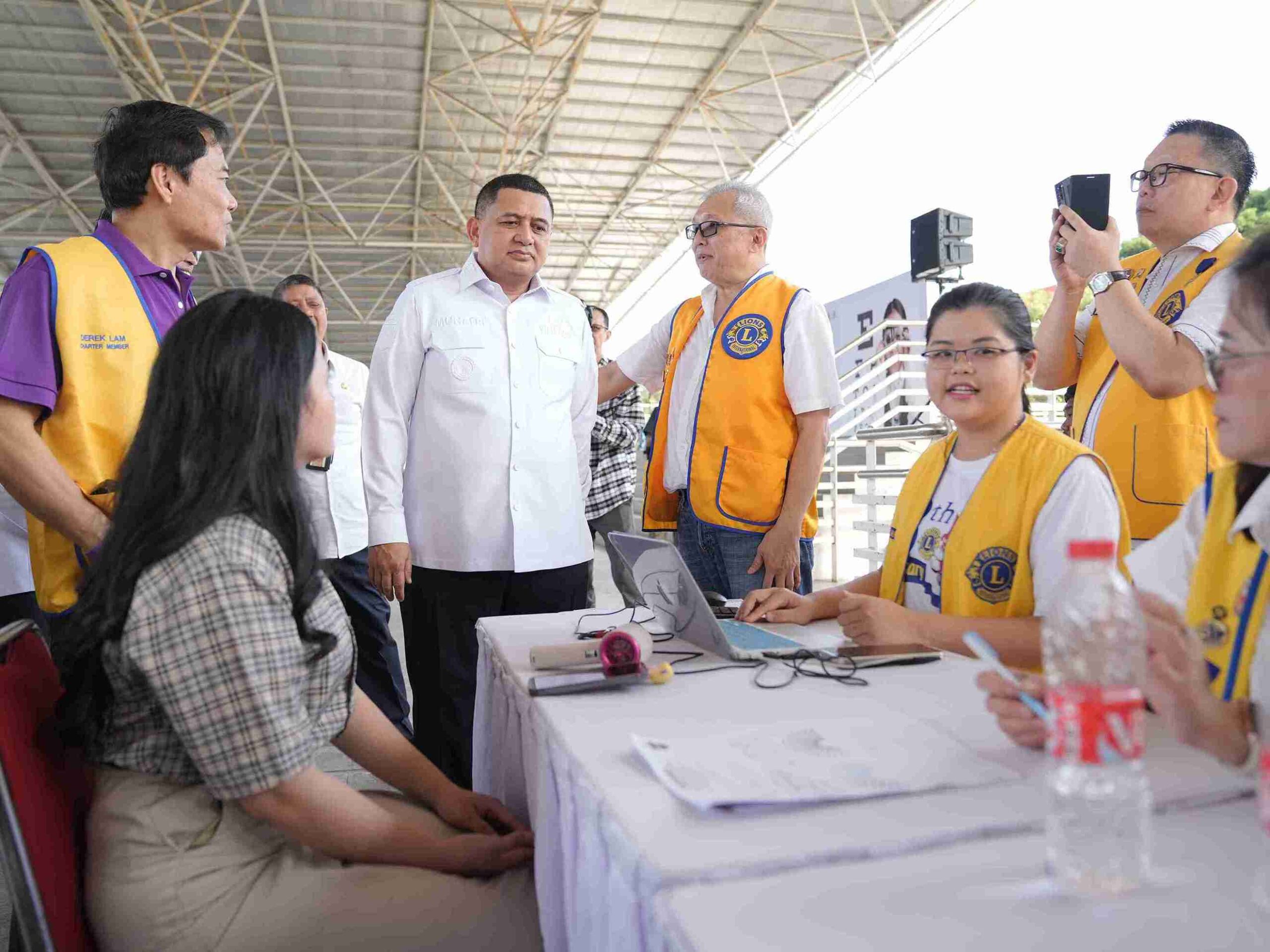 Gandeng Lions Club, Pemkot Makassar Salurkan 20.000 Kacamata Gratis untuk Siswa SD dan SMP