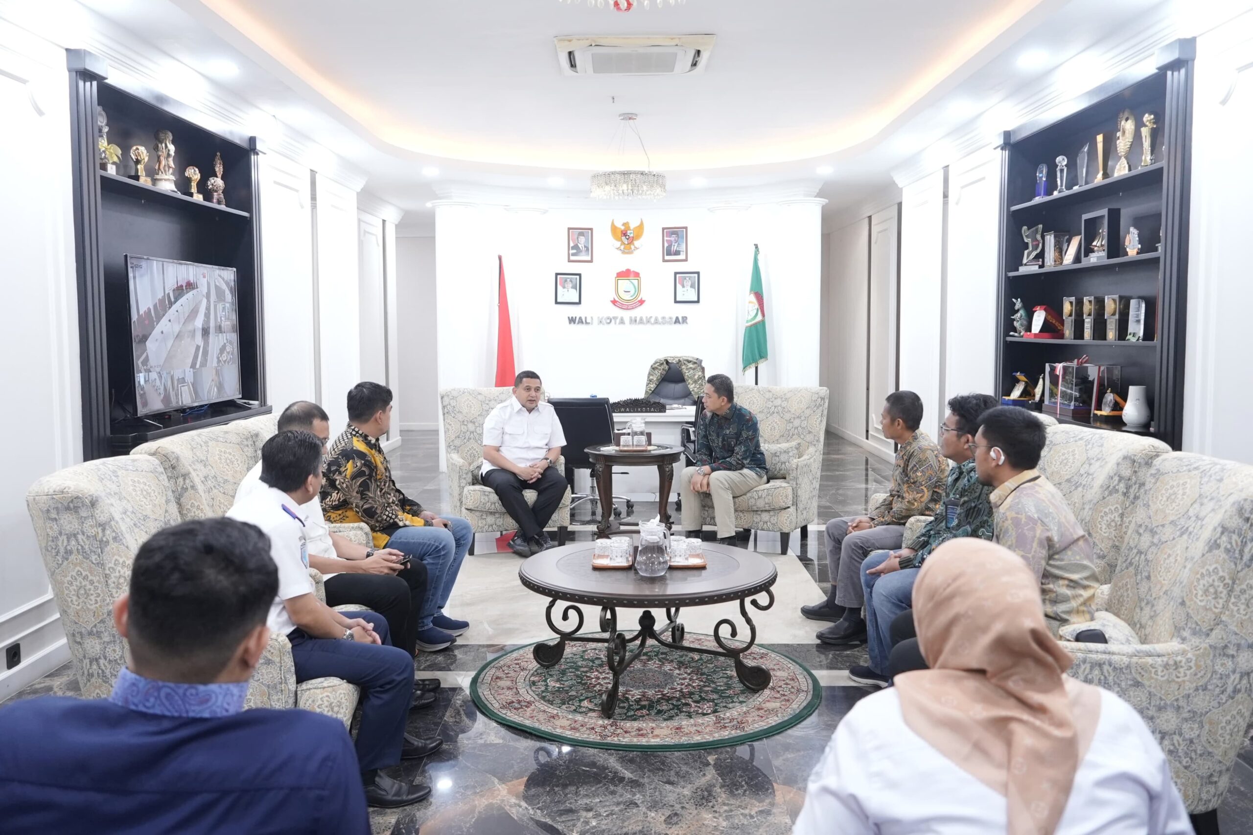 Munafri Komitmen Siapkan Solusi Bertahap Atasi Masalah Listrik di Kepulauan