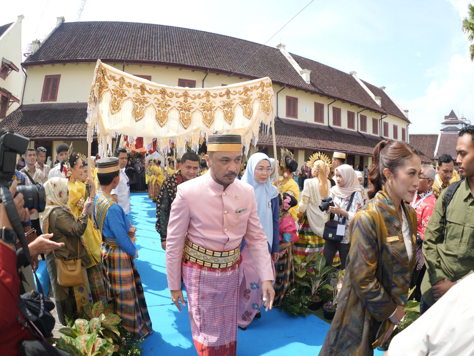 Selvi Ananda ke Makassar, Wali Kota Makassar - Wawali dan Ketua PKK Dampingi dalam Misi Lestarikan Budaya