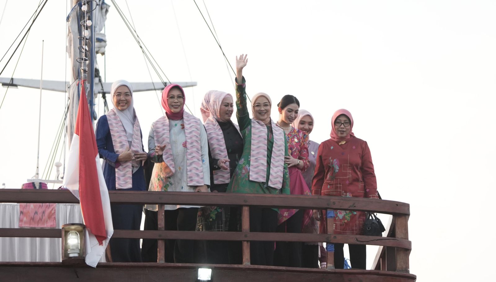 Selvi Ananda ke Makassar, Wali Kota Makassar - Wawali dan Ketua PKK Dampingi dalam Misi Lestarikan Budaya