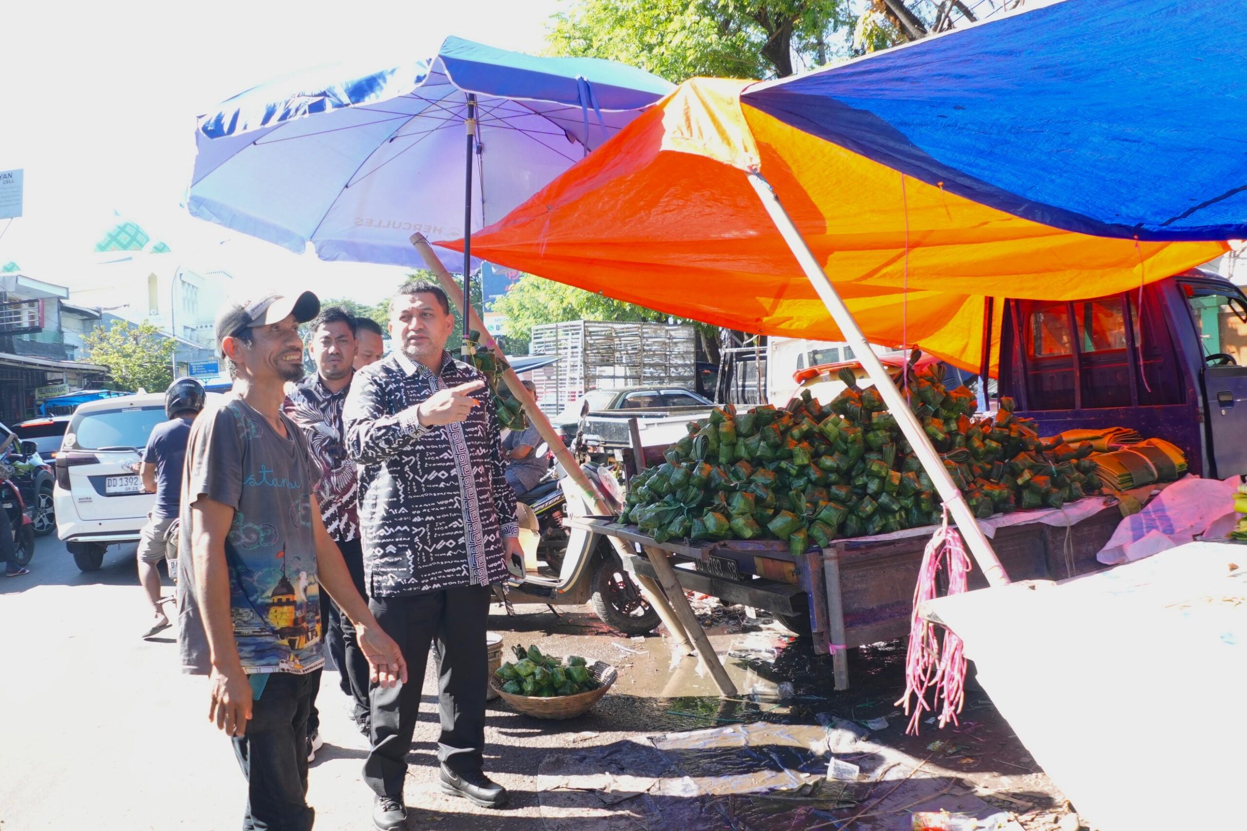 Munafri Sidak Pasar Pabaeng-baeng, Tegur Jukir dan Tertibkan Pedagang di Bahu Jalan
