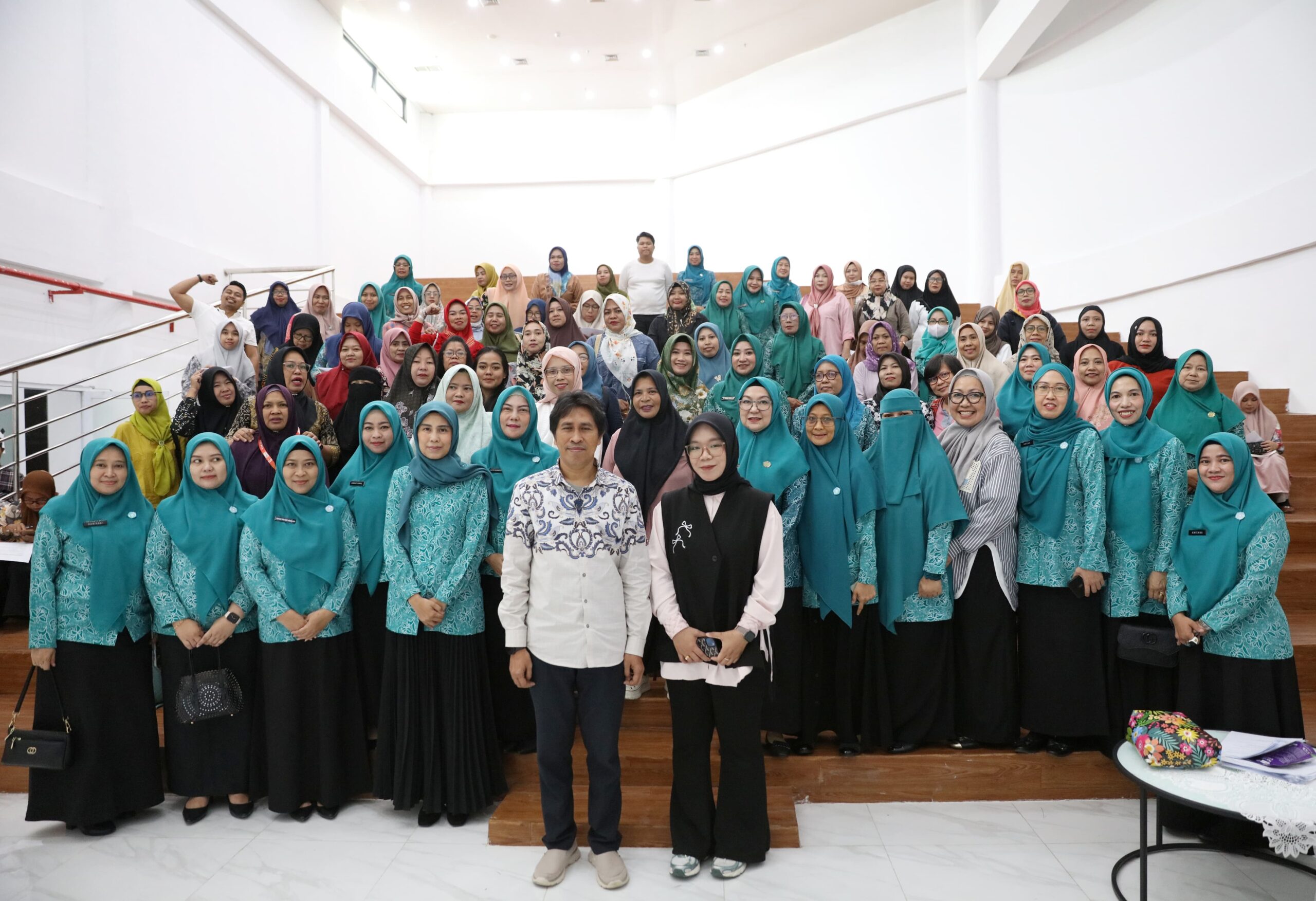 TP PKK Kota Makassar Bekali UMKM dengan Literasi Keuangan dan Digital