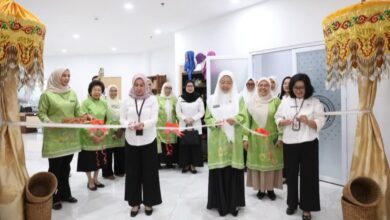 Dorong Perempuan Makassar Berdaya Saing Global, Dekranasda Kota Makassar Resmikan Ruang Jahit