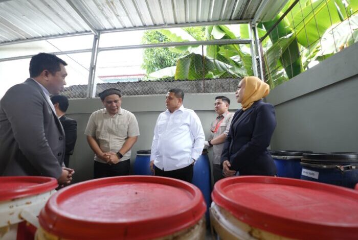 Lewat Eco Enzyme dan Maggot, Sampah Organik Makassar Siap Disulap Jadi Berkah
