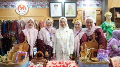 Dekranasda Makassar Hadir di Puncak HUT ke-45 Dekranas: Melinda Aksa Dorong Perajin Naik Kelas dan Perluas Pasar