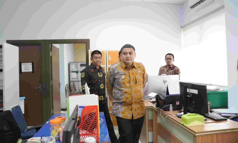 Sidak Kantor Gabungan Dinas, Wali Kota Munafri Tegaskan Perbaikan Gedung dan Etos Kerja
