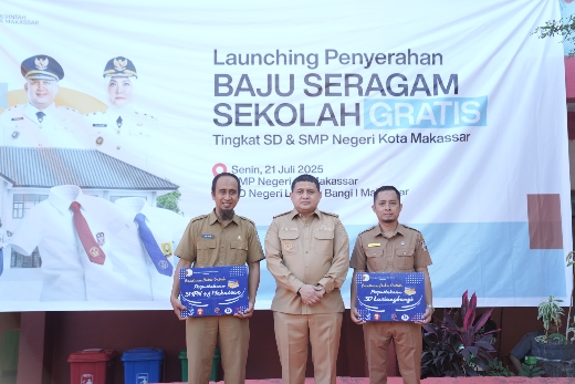 Buktikan Janji, Munafri-Aliyah Resmi Distribusikan Seragam Sekolah Gratis Ringankan Beban Orang Tua