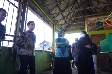 Ketua TP PKK Kota Makassar Tinjau TPA Antang, Dorong Sinergi Pengelolaan Sampah yang Berkelanjutan