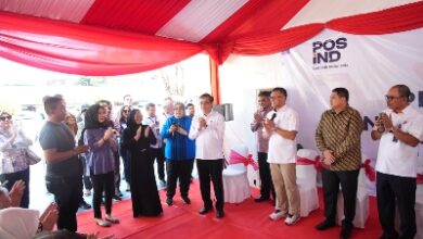 Munafri-Aliyah Dampingi Menaker RI Tinjau Penyaluran BSU 2025, Pastikan Bantuan Tepat Sasaran