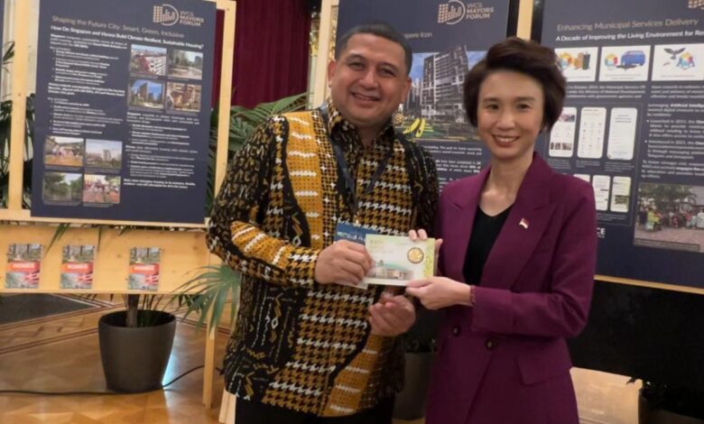 Wali Kota Munafri Disanjung di Vienna, Koin 100 Tahun Lee Kuan Yew Jadi Simbol Kolaborasi Global