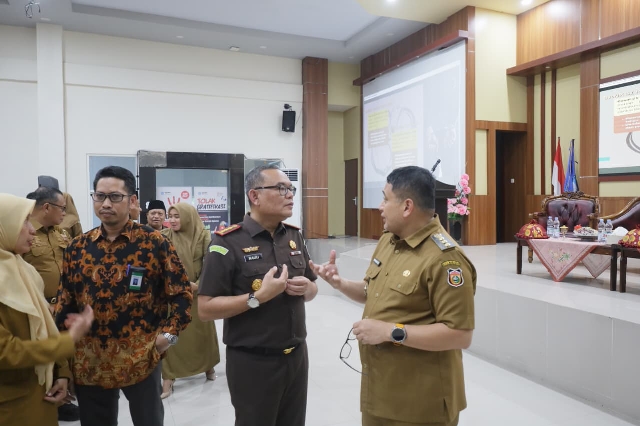 Kejari Makassar: Stop Bebani Orang Tua, Program Seragam Pemkot Sudah Cukup Bagus