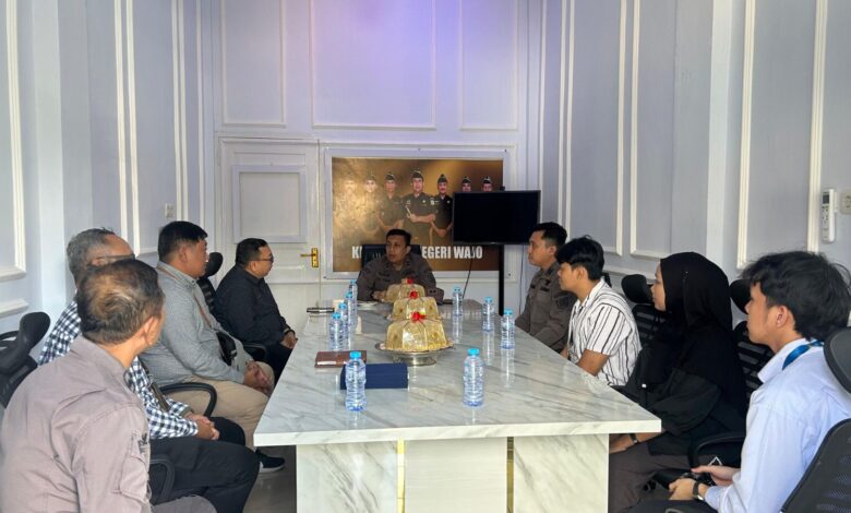 Pajak Bone-Sengkang Perkuat Sinergi Penegakan Hukum Bersama Kejari Wajo