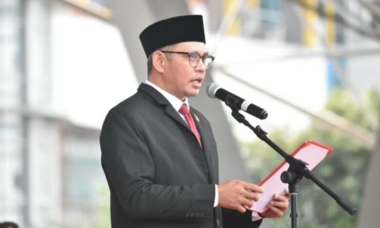 Ketua DPRD Makassar Supratman Bacakan Naskah Proklamasi pada Peringatan HUT RI ke-80 di Lapangan Karebosi