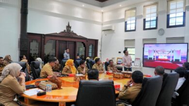 Aliyah Mustika Ilham Pimpin Rapat Koordinasi Persiapan Maulid Pesisir 2025